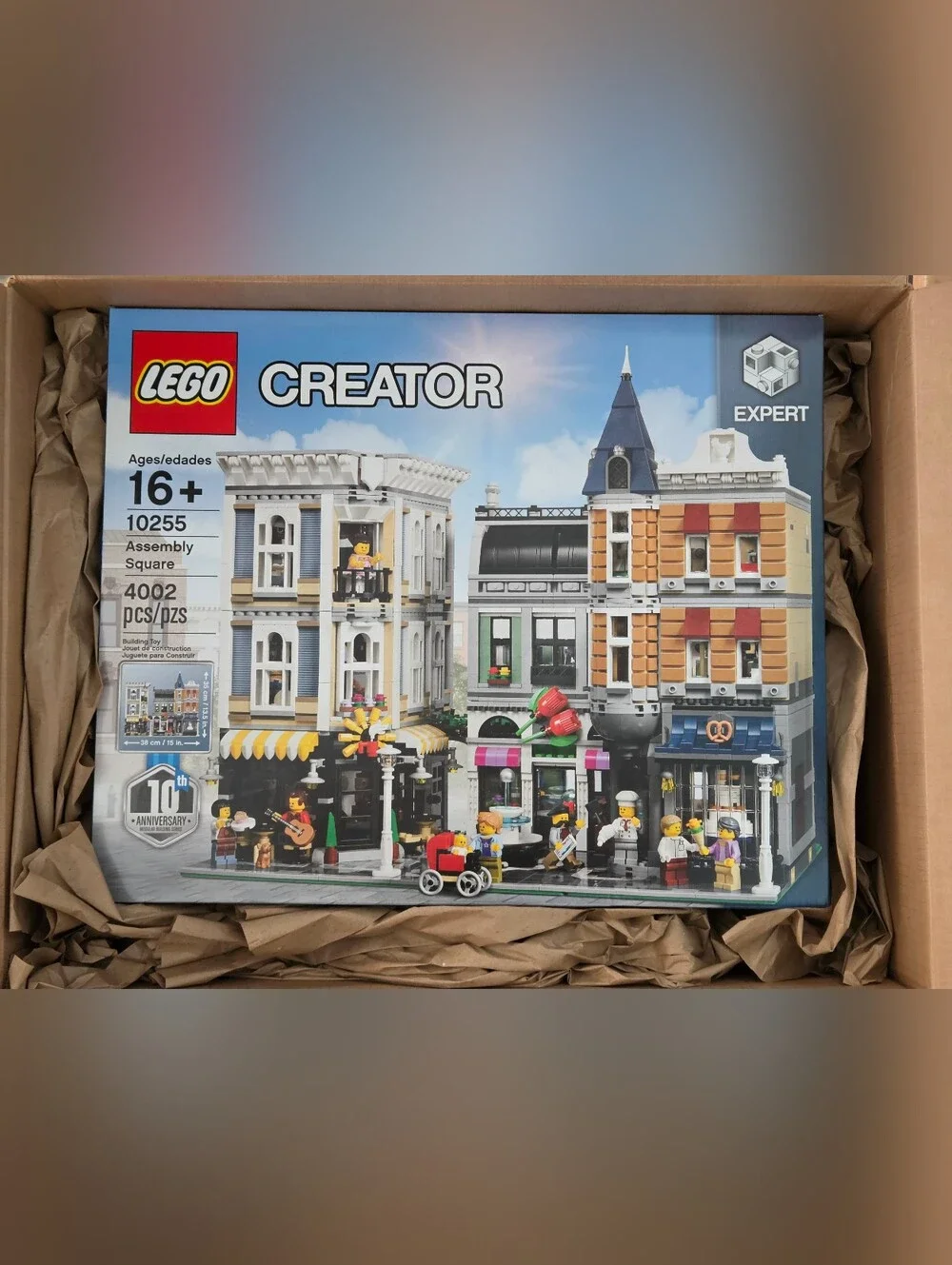 LEGO Creator Assembly Square 10255 Sealed